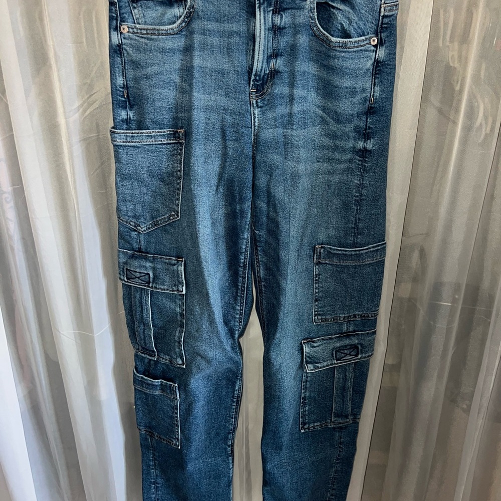 American Eagle Distressed Blue Denim Jeans